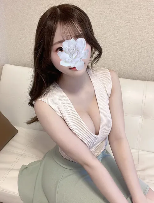 藤宮ひなの〜超SSS級の可愛さ | 新宿メンズエステ 『スイートミスト～SWEET MIST』