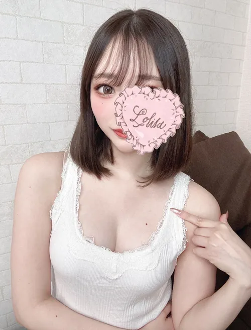 麻衣〜圧倒的な可愛さ｜【新宿メンズエステ  スイートミスト】 有名セラピスト多数在籍 至高のオイルマッサージ