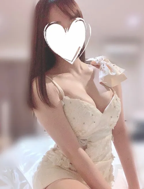 桑原ゆり〜芸能並みの美人 | 【新宿メンズエステ  スイートミスト】 有名セラピスト多数在籍 至高のオイルマッサージ